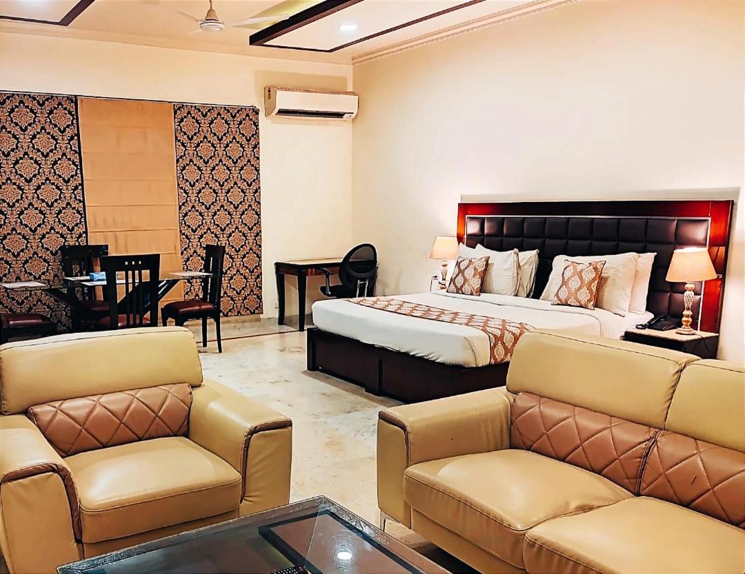 When In Gurgaon - Artemis Hospital 1 Min Walk, Fortis & Medanta 4 Mins Drive Bagian luar foto