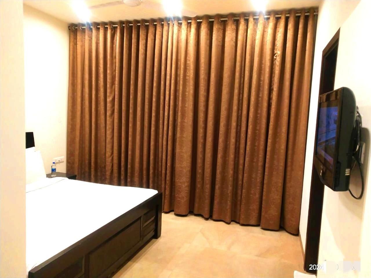 When In Gurgaon - Artemis Hospital 1 Min Walk, Fortis & Medanta 4 Mins Drive Bagian luar foto