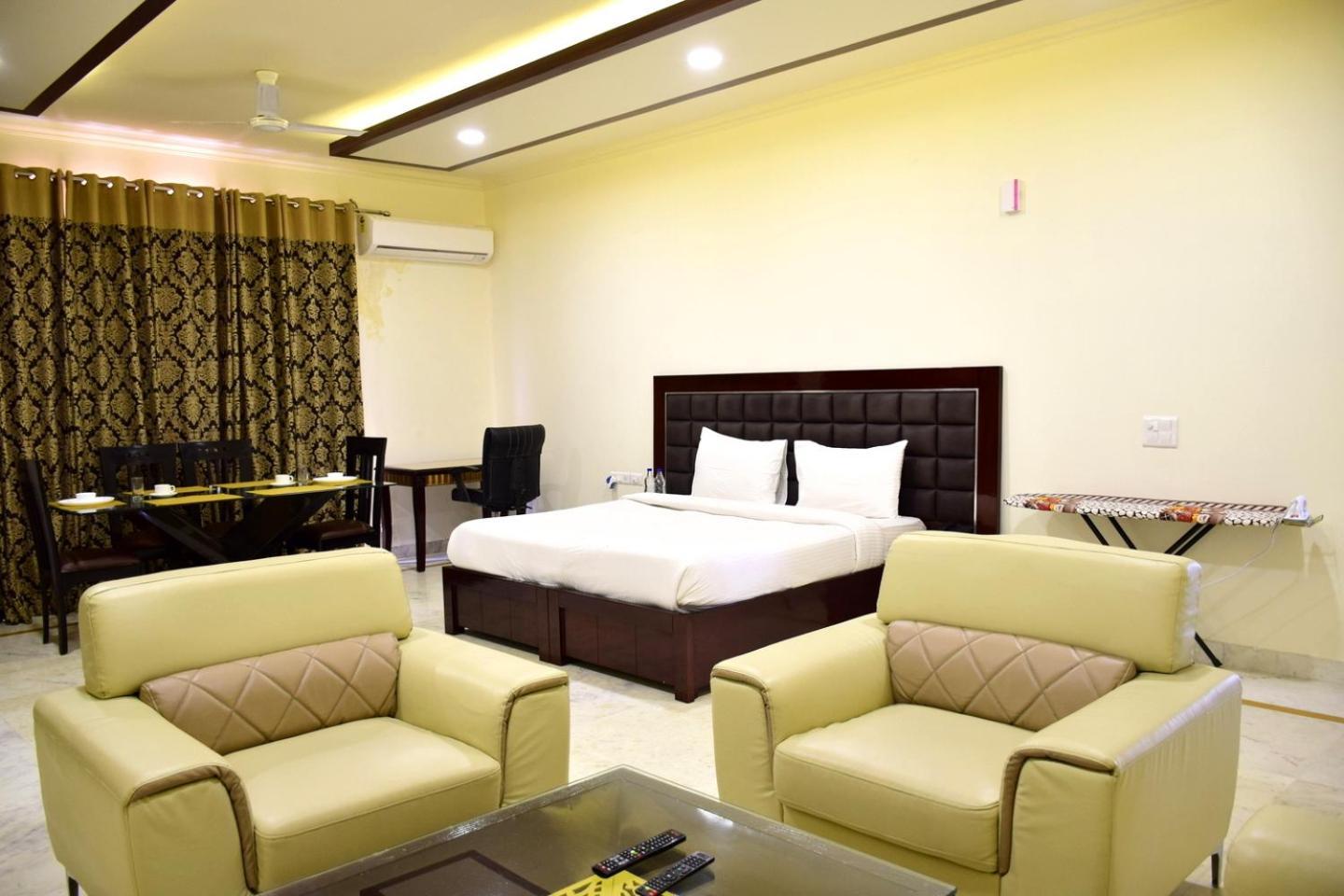 When In Gurgaon - Artemis Hospital 1 Min Walk, Fortis & Medanta 4 Mins Drive Bagian luar foto
