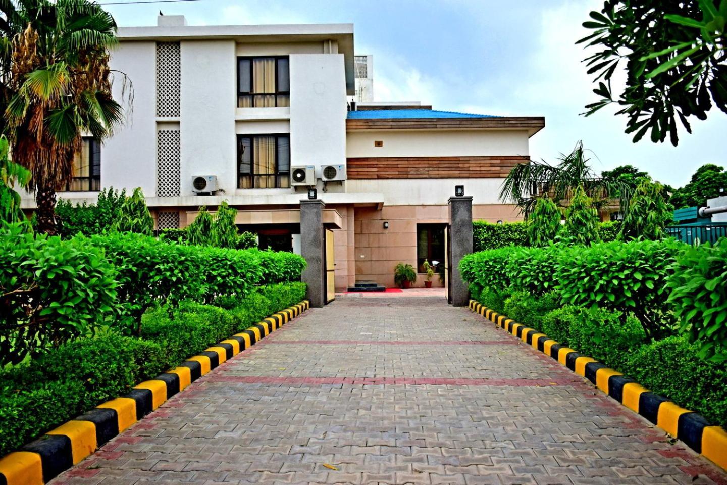 When In Gurgaon - Artemis Hospital 1 Min Walk, Fortis & Medanta 4 Mins Drive Bagian luar foto
