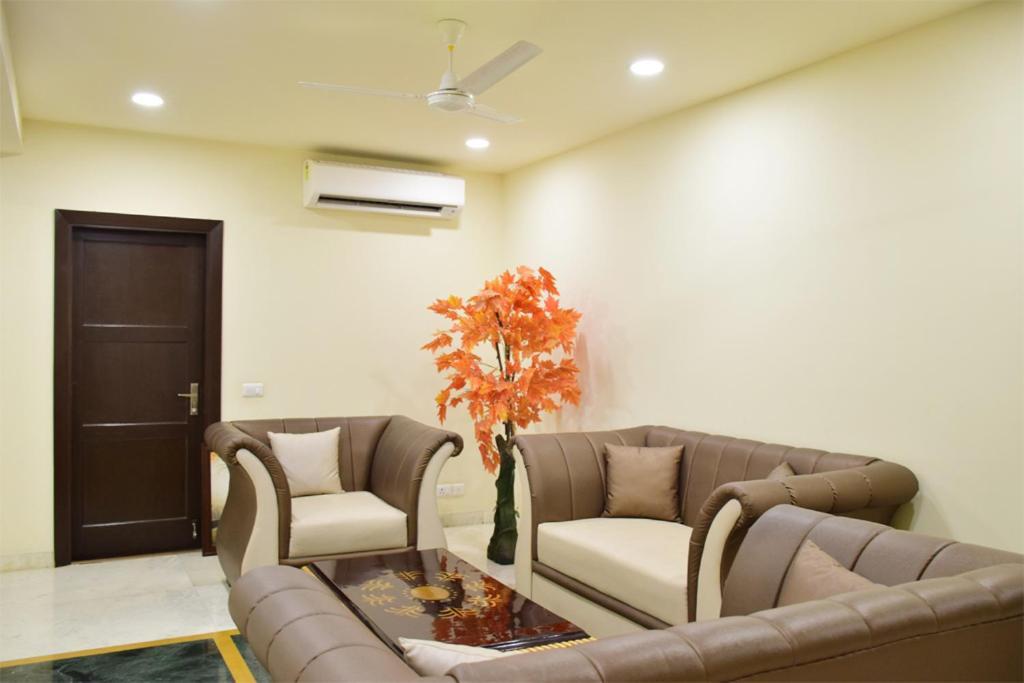 When In Gurgaon - Artemis Hospital 1 Min Walk, Fortis & Medanta 4 Mins Drive Bagian luar foto
