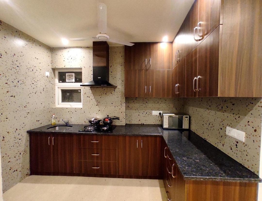 When In Gurgaon - Artemis Hospital 1 Min Walk, Fortis & Medanta 4 Mins Drive Bagian luar foto